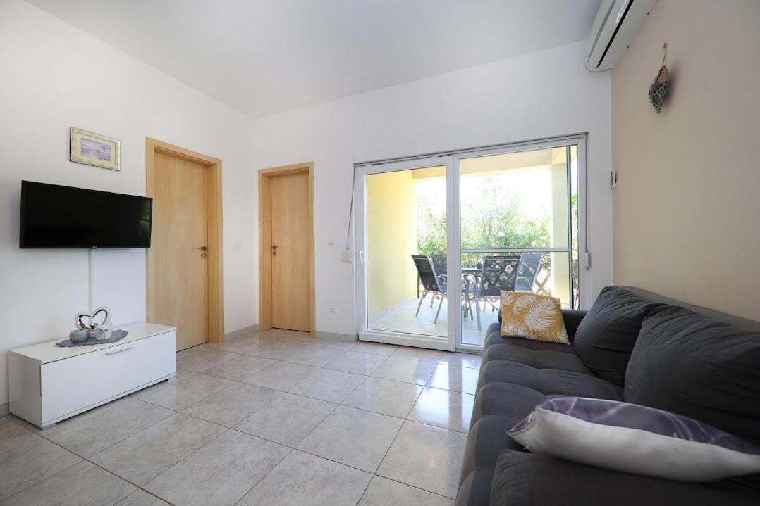Apartments Kate Муртер Екстер'єр фото
